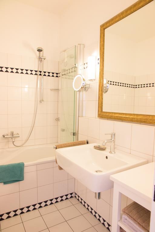 Apartment Medienhafen 46 Sqm Düsseldorf Eksteriør bilde